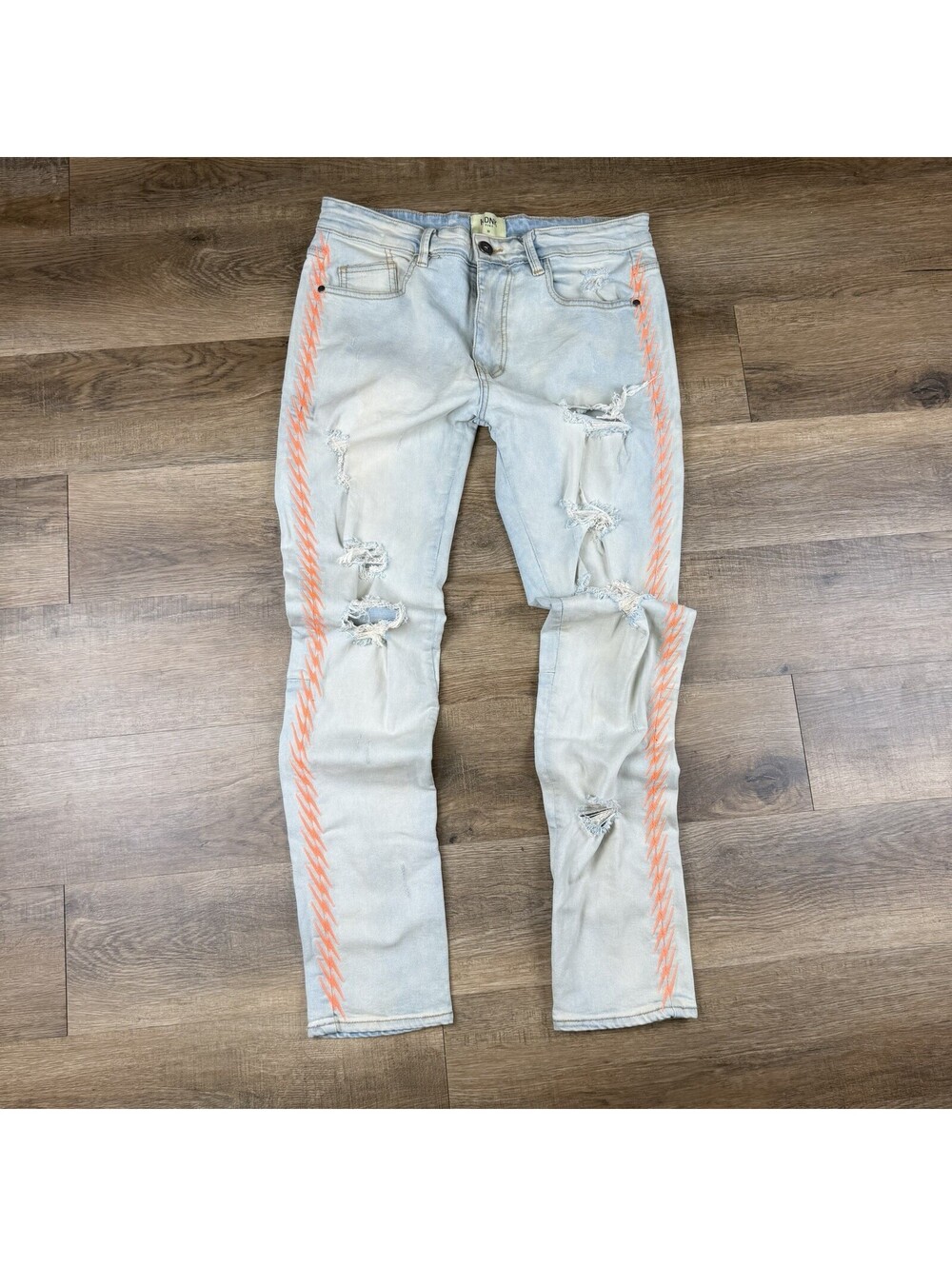 KDNK Men’s Jeans Size 32 Light Wash Distressed Ripped Orange Skinny Stretch Deni